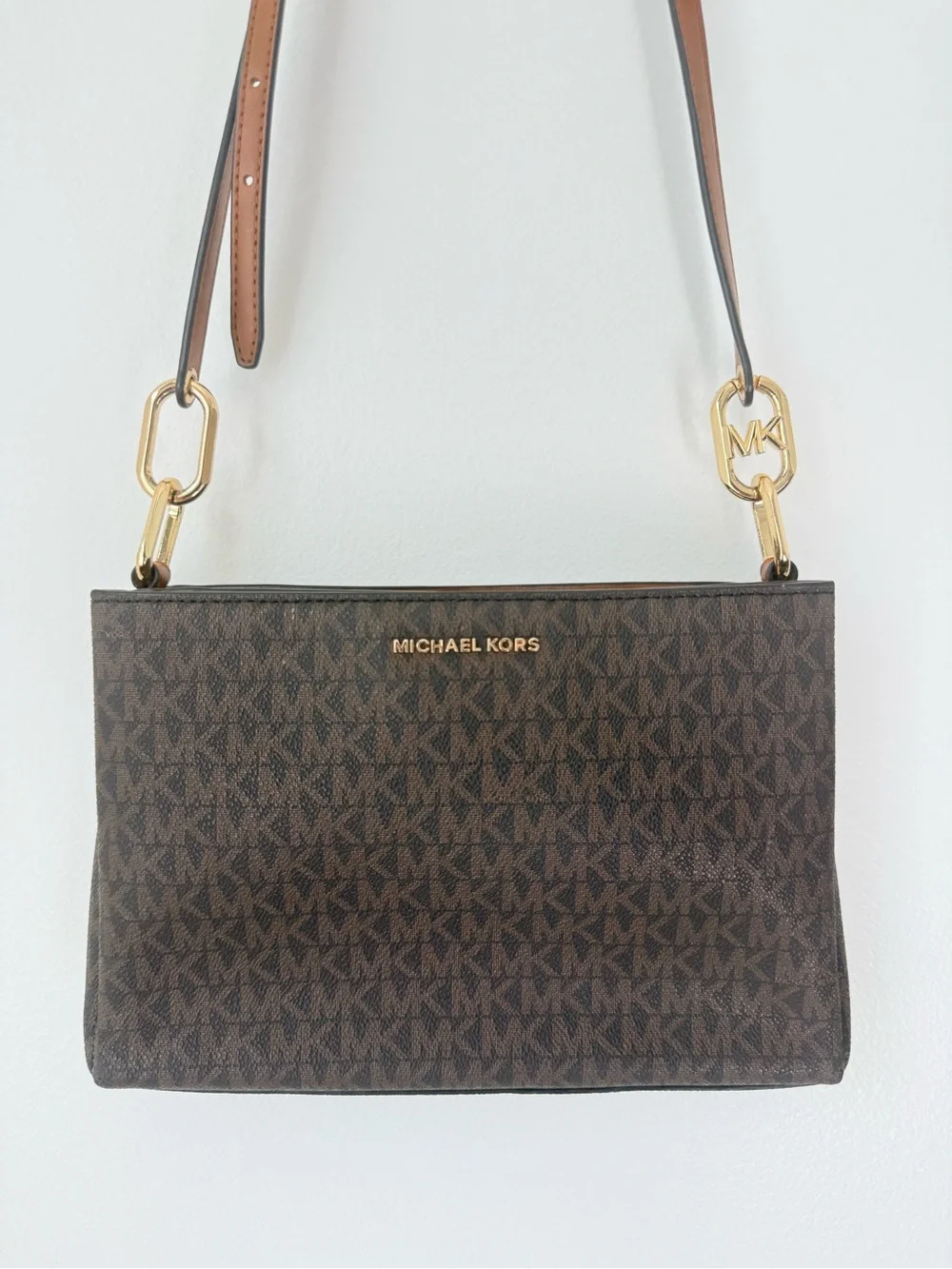 Michael Kors Trisha Medium Triple Compartment Crossbody Bag